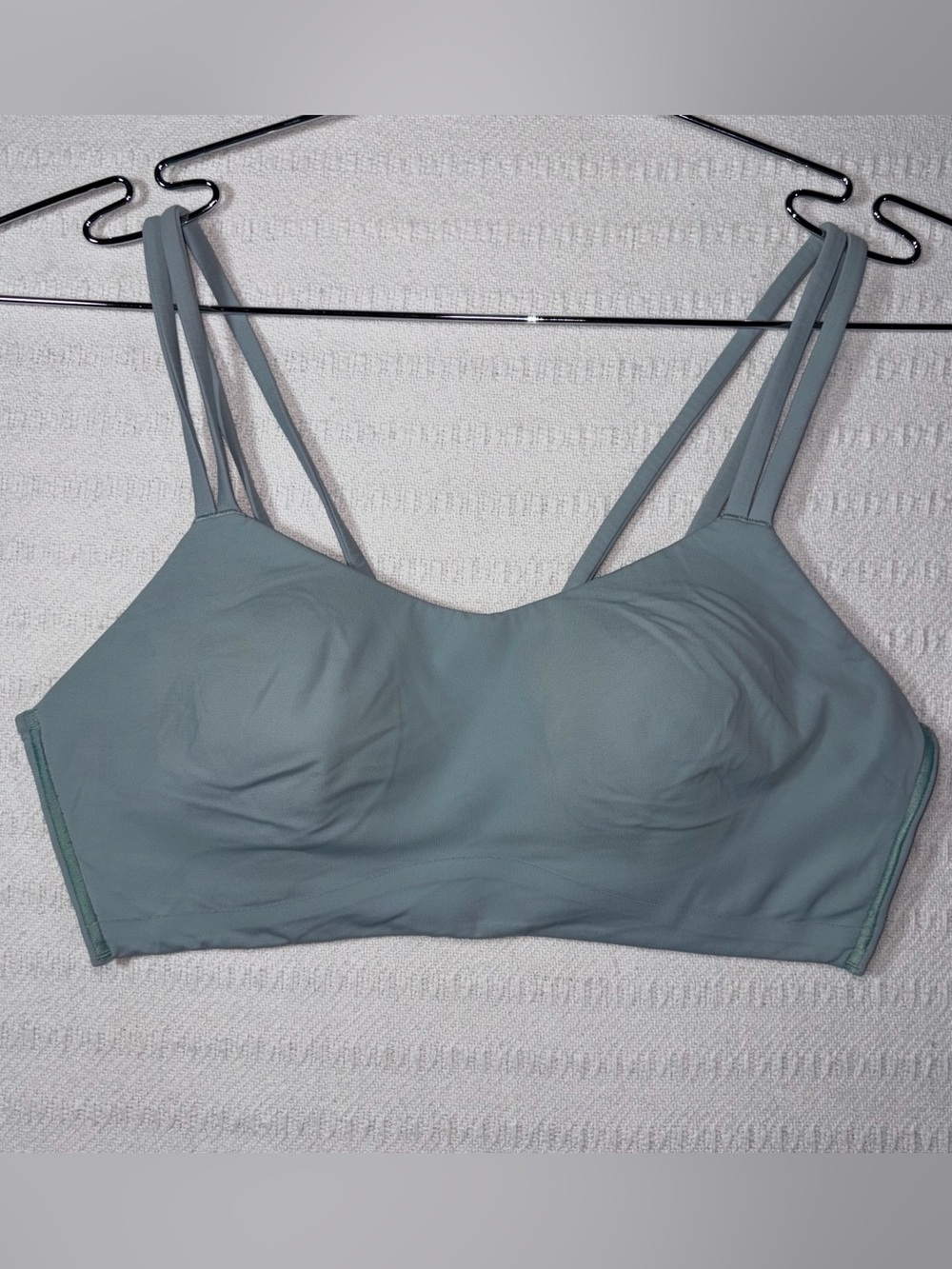 Lululemon Womens Like A Cloud Sports Bra Size M Athleisure Yoga Gym Workout